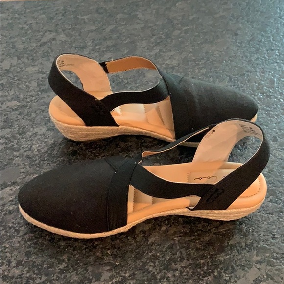 me too nissa espadrille wedge sandals